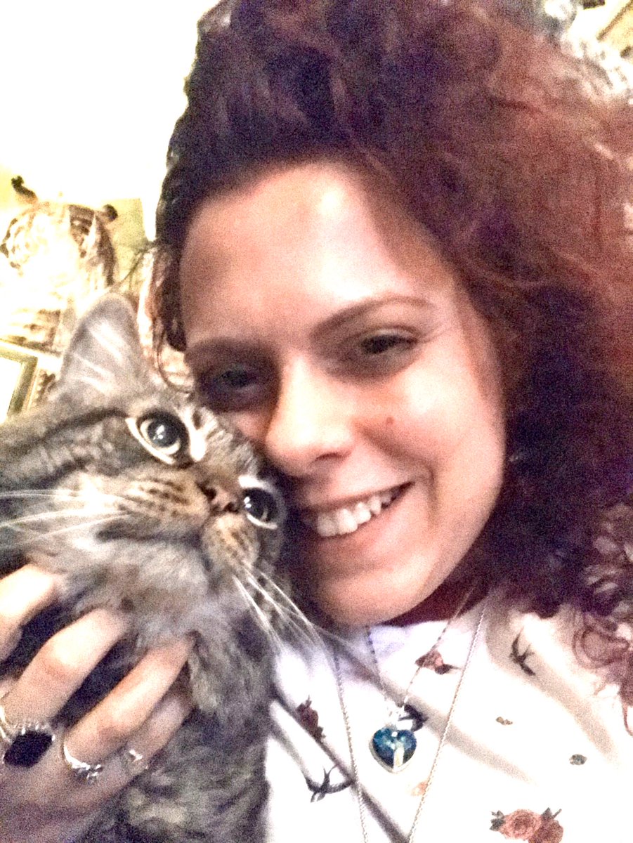 RosannaWright's tweet photo. 'Happy Kitty Cat Quarantine Time.'
Critic Spirit: "Earth Angel."
#Cats #Catsofinstagram #Catstagram #GoodMews #TeamCatMojo #Tibby #Rose #Cat #Rescue #Feral #MixMaineCoon #ClubQuarantine #DefeatingCoronaVirus #ThePresentFuture
#RosannaJacksonWright #Painting #Drawing #MixedMedia https://t.co/9sarxX1YpE