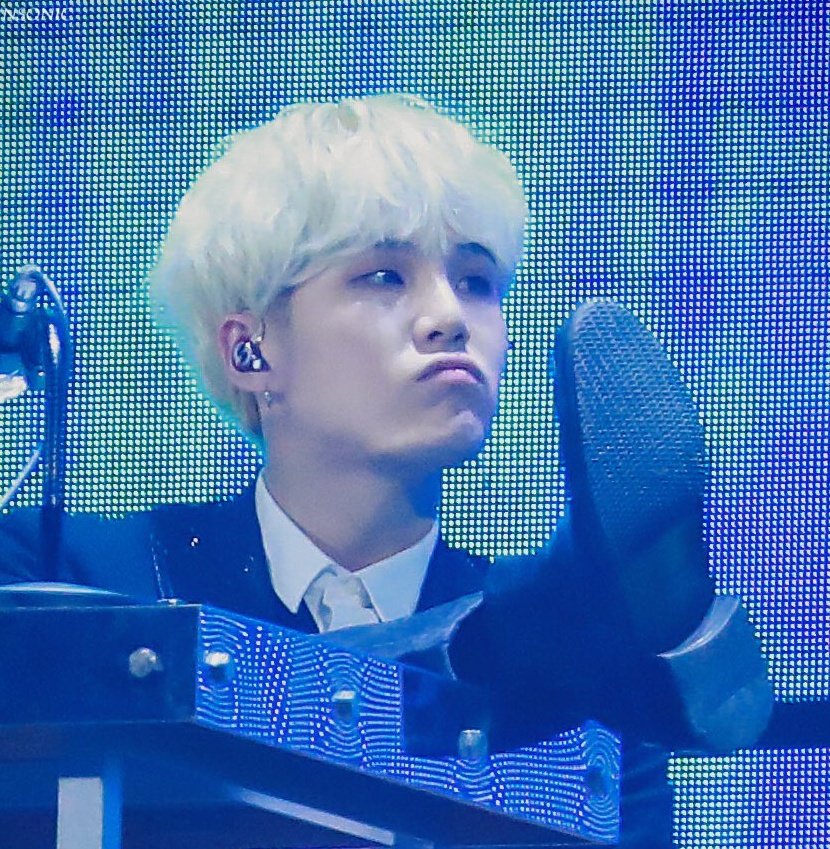 yoongi is a king of duality; a thread