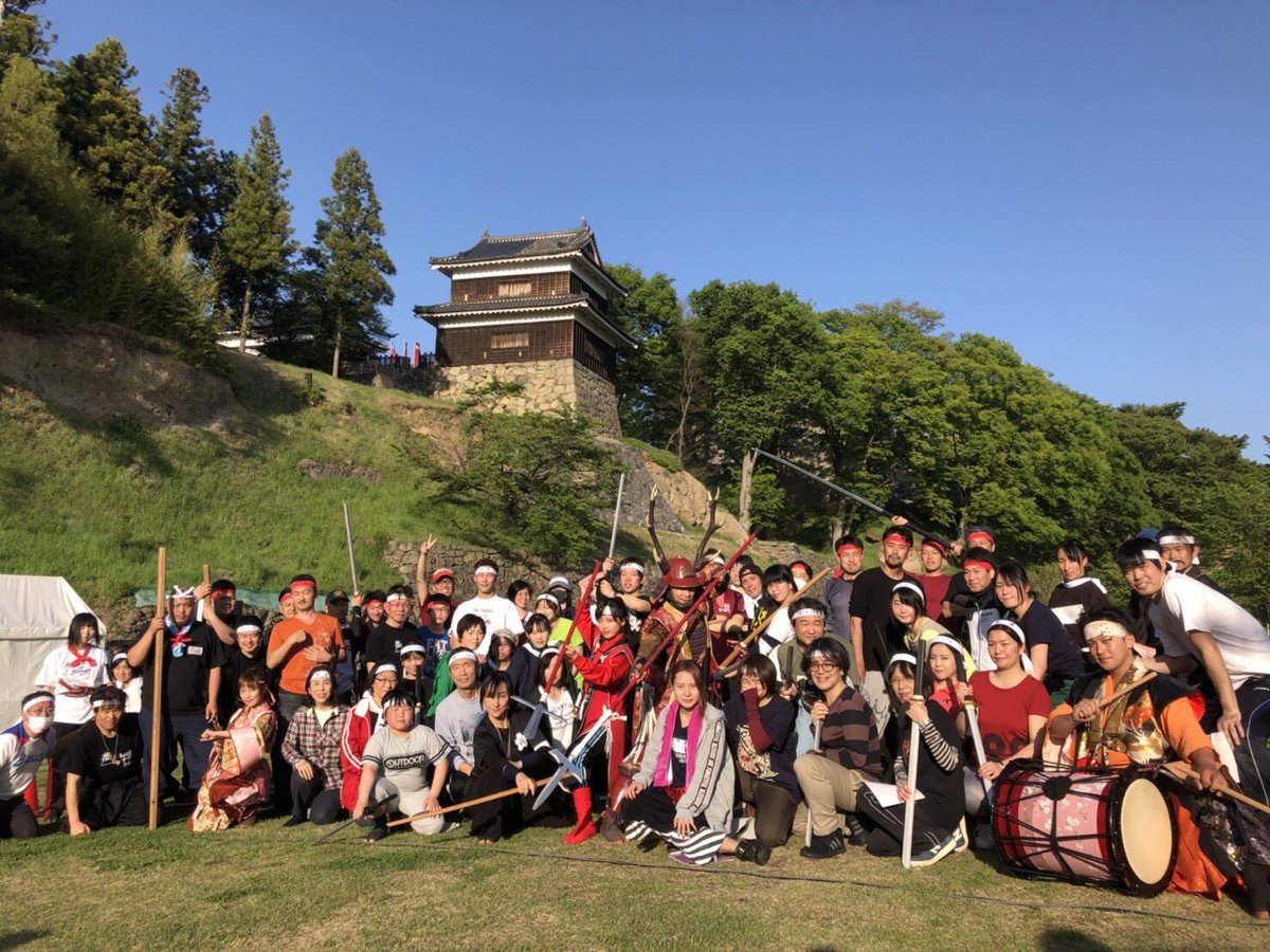 mik_3939_'s tweet photo. 2018年 阿梅
初めて役をいただきました。人見知り&amp;あがり症の私でしたが、これをきっかけに演技の楽しさや自信に繋がりました。支えてくれた皆さんのおかげです、ありがとう🙇‍♂️
殺陣はまだまだですが鍛錬を続けていつか父上のようなかっこいい武将になりたいです☺️父上凛々しい
　#エア上田真田まつり https://t.co/SgnXbpg1zx