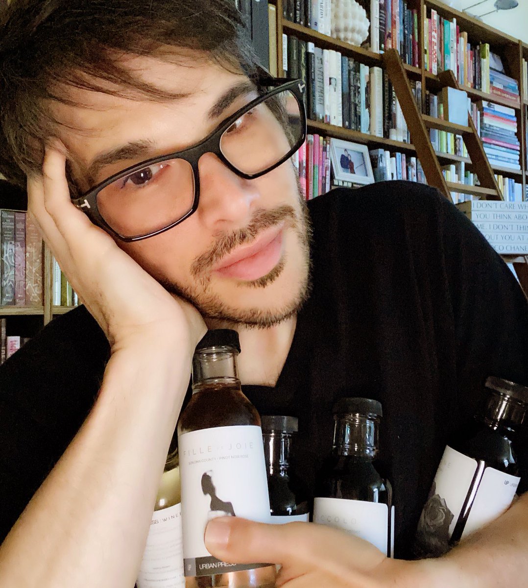 JoshSabarra's tweet photo. I’m all set for tonight’s virtual wine tasting/pairing with @UrbanPressWines! See you soon. @bobblumer #JoshSabarra #Saturday #weekend #UrbanPressWinery #wine #WineTasting https://t.co/yBP2YfsNlF