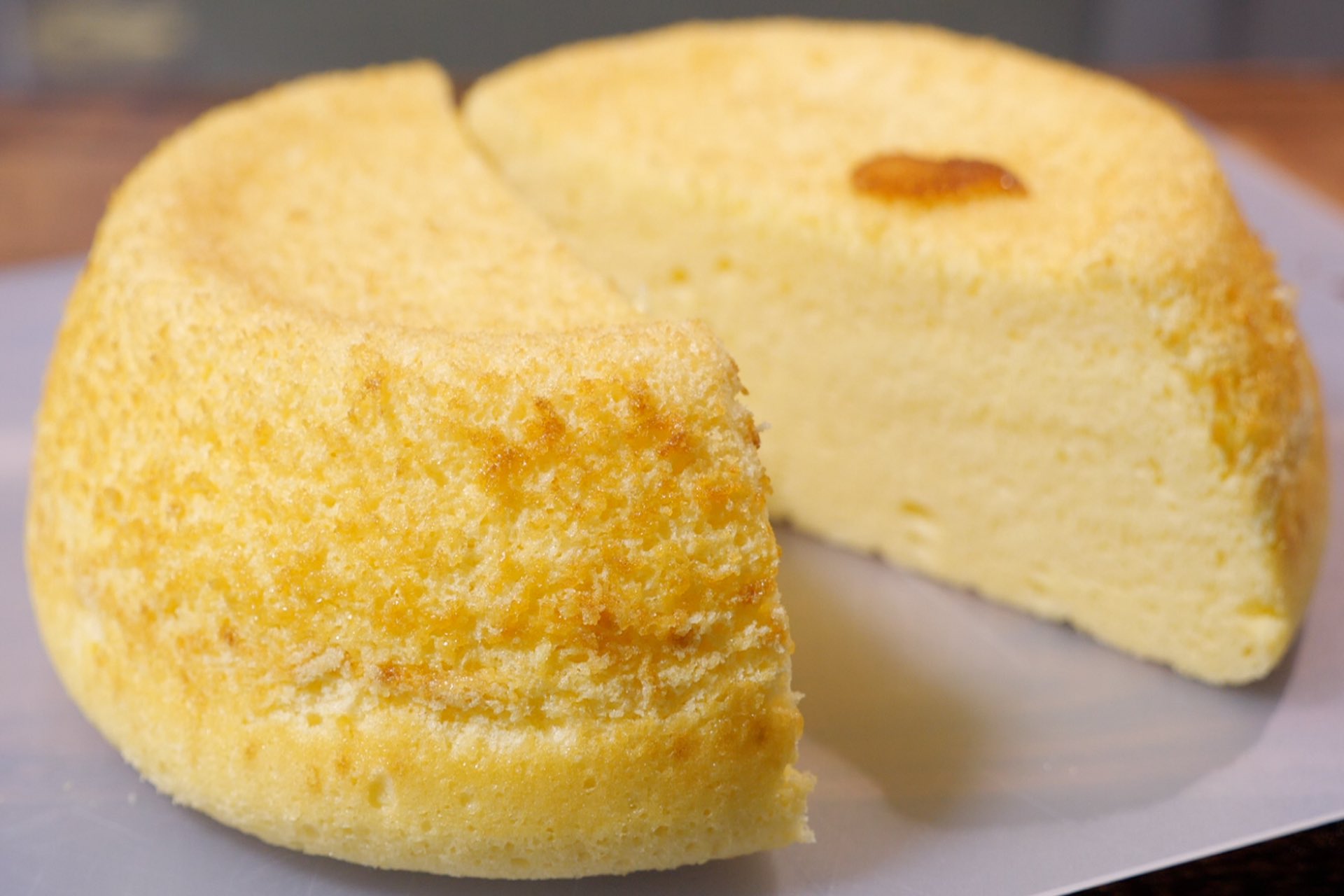 تويتر Kattyanneru かっちゃんねる 一般人 على تويتر 炊飯器で作れて 至福の美味しさ 炊飯器シフォンケーキ ３合炊き炊飯器使用 ホットケーキミックス 70g 卵 3個 グラニュー糖 大さじ6 卵黄 卵白 各大さじ3つづ 牛乳 大さじ3 純白ごま油