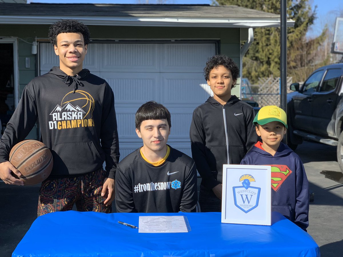 MLamebull18's tweet photo. Proud of this kid. @SamuelMcBuckets will be continuing his academic and athletic journey at Westcliff University in Irvine, CA. #proudauntie https://t.co/rCufjTXciT