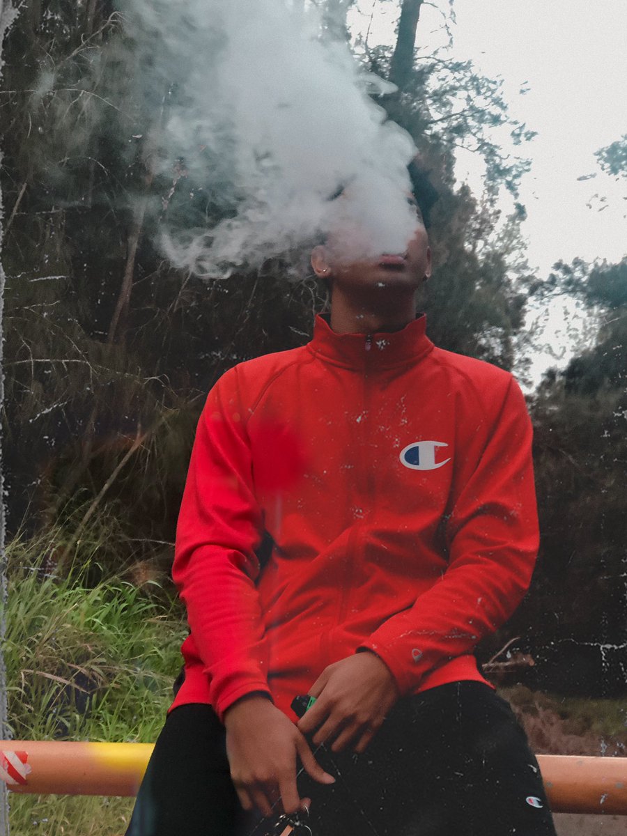 malukanekoa's tweet photo. U don’t want da smoke😈❗️ https://t.co/7zF2n2ZNJ9