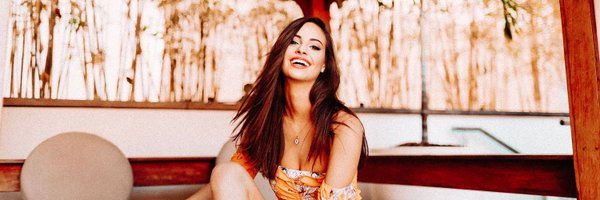 loopforbusiness's tweet image. We've got our last host @katedurocher11 in the house! Tune in for the last 2 hours of #loopfest at twitch.tv/loopmediainc