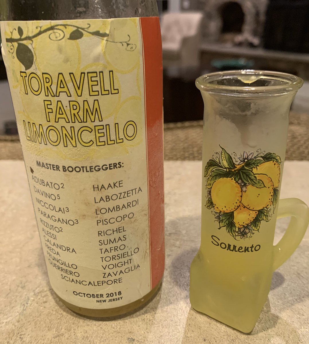 JrzyJoePiscopo's tweet photo. #Shoutout to dear friend #SalDavino for his #HomemadeLimoncello (All the families who actually zested the lemons are on the bottle) Scraped knuckles and all...! #AmiciSempre 😊🇺🇸🇮🇹 https://t.co/PKORP7cIjv