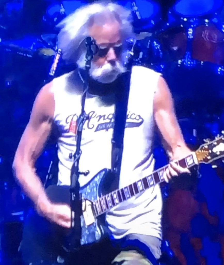 JesseSinning's tweet photo. Omsn! #OneMoreSatudayNight @deadandcompany @realjessesgirl https://t.co/7nMuiWkmsu