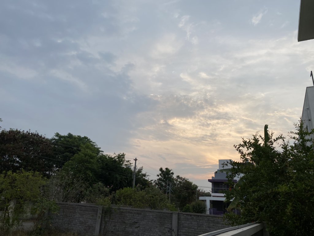 Good Morning dear tweeps/friends/ bros/ sisters / sons / daughters Have a great and Safe Sunny Day dear allAmazing   #Sunrise at 6.30 AM today  @LensAreLive  @Jay_Rombach  @periyakulam  @USAS_WW1  @factandrumor  @redsand2  @dewanderersoul  @LavaletteAstrid  @SAEED_Guide  @PMSKTM  @SARFRAZ512