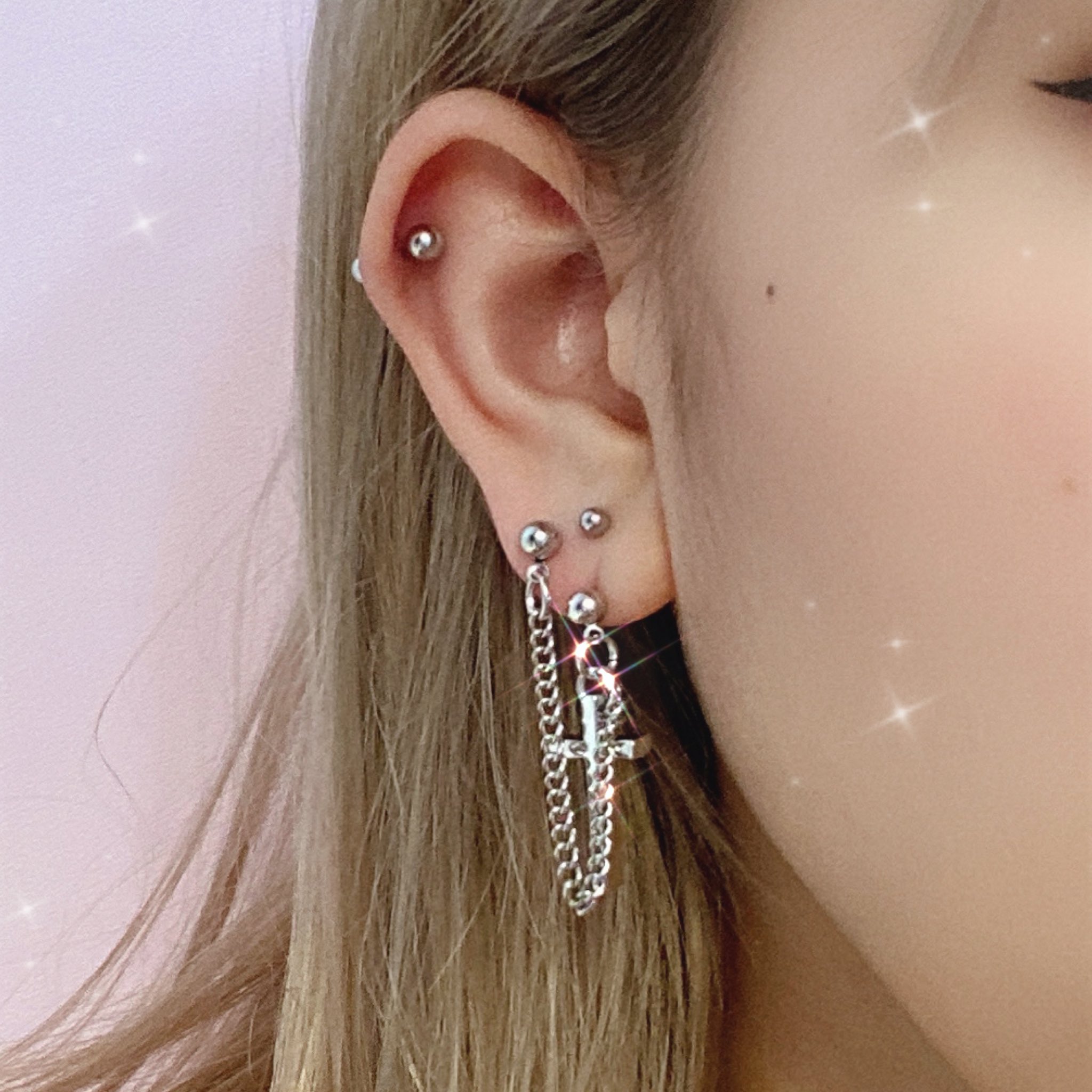 Twitter 上的 Me 原宿 Restock No 21 クロスチェーンピアス 1 000 Tax 韓国ファッション好きさんに オススメのクロスチェーンピアスが再入荷致しました チェーンピアスは軟骨のイメージが強いですが 耳たぶ2連でも可愛いのでおすすめです オンライン