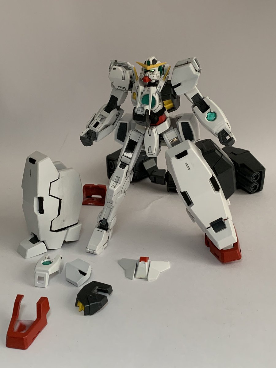 1610 ガンプラ 1 144 ヴァーチェ ナドレ完成しました Hgのヴァーチェとナドレを磁力とパーツ同士の噛み合わせで目立っている装甲の着脱をできるよう改造した作品です この作品の応用としてウォドムポッドにモビルドールメイを組み込む改造もできるかな