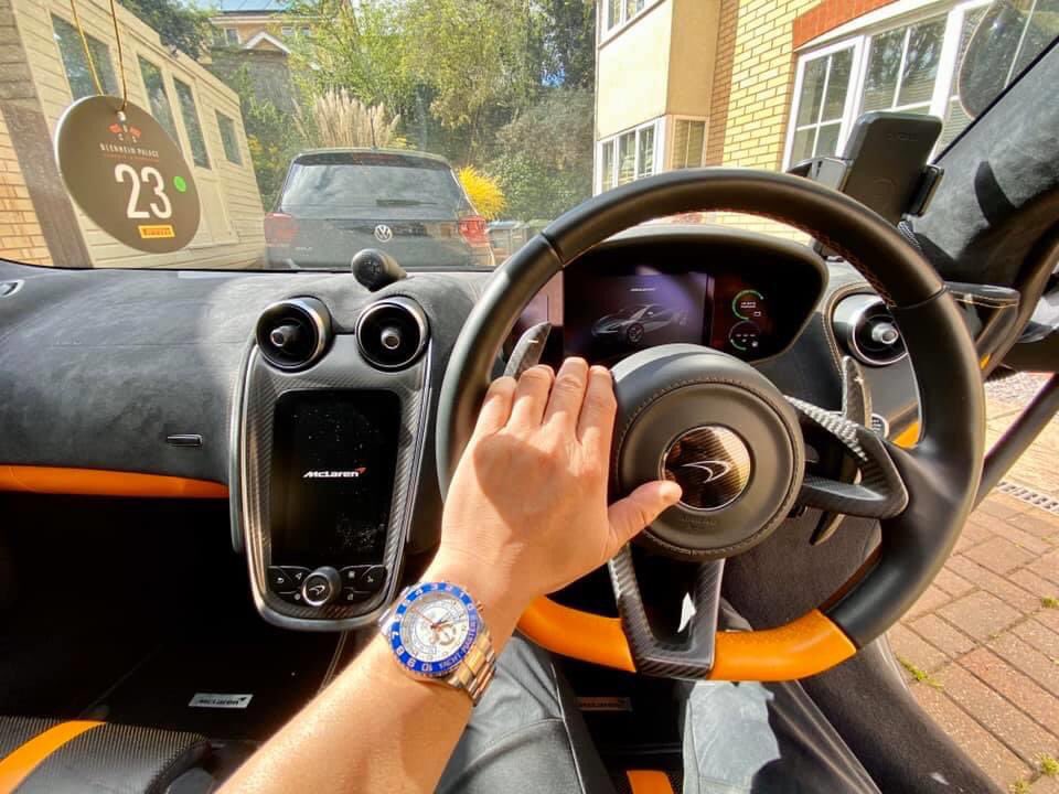 VINTTR0's tweet photo. There is a bit of cars and time pieces going on, on our FB community page. #tag #tagheuer #brietling #breitlingnavitimer #tagwatch #brietlingbentley #tagmonaco #rolex #swisswatch #wristwatch #omega #luxurylifestyle #carsandwatches #timepiece #navigator #chopard #vinttro https://t.co/2qpfrrS0nc