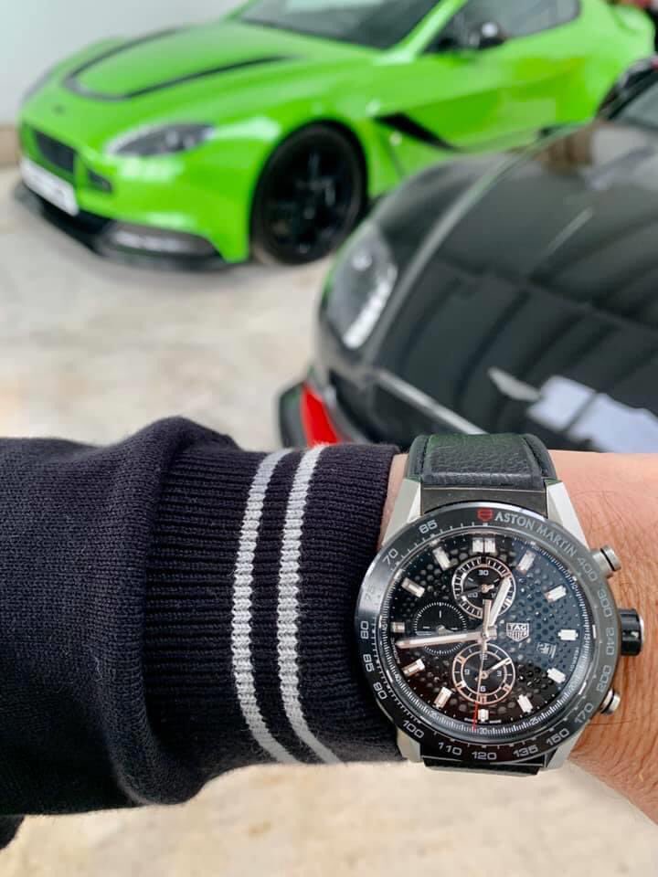 VINTTR0's tweet photo. There is a bit of cars and time pieces going on, on our FB community page. #tag #tagheuer #brietling #breitlingnavitimer #tagwatch #brietlingbentley #tagmonaco #rolex #swisswatch #wristwatch #omega #luxurylifestyle #carsandwatches #timepiece #navigator #chopard #vinttro https://t.co/2qpfrrS0nc
