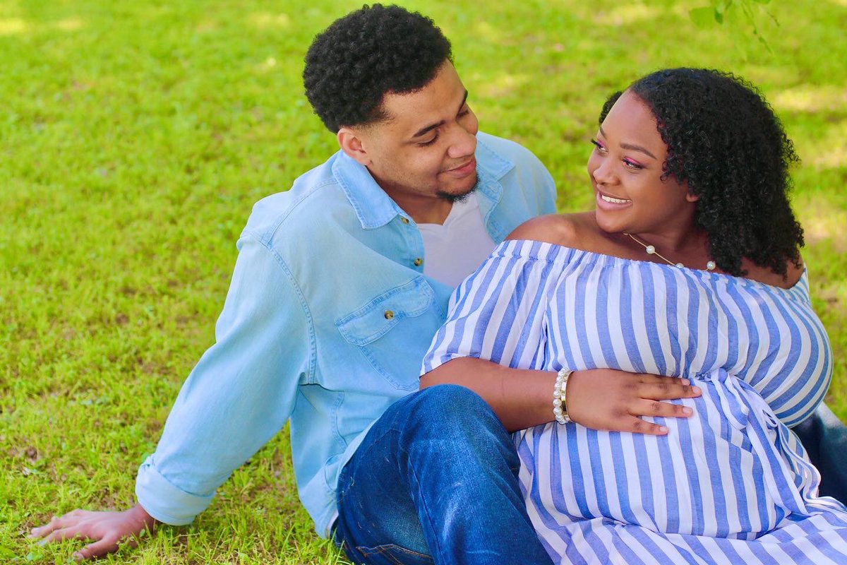 JplusLPhotos's tweet photo. So stinkin cute 😍🎀 Baby Trinity will be here any day now! #maternity #maternityshoot #photography https://t.co/kmXbHSMciU
