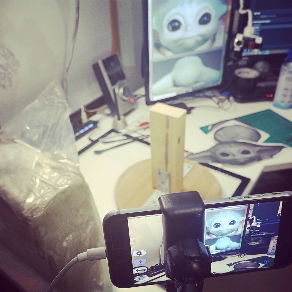 yazgar's tweet photo. Can I sculpt a baby Yoda in 12hrs or less? Since I've only done one sculpture in the last 20 years, probably not😂 Gotta have a go though right?!😉
.
.
#babyyoda #babyyodasculpture #thechild #themandalorian #artofyazgar #yazgar #artislife #artistsofins… https://t.co/MEk8JVIW8V https://t.co/0iBXUlz315