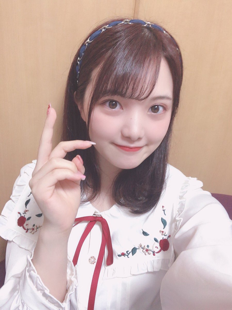 広瀬世華 Takahashi 773 ななみこのピース めちゃめちゃ指つる 笑 左手では出来なかった 右手はギリできた 右手の写真はまたいつか