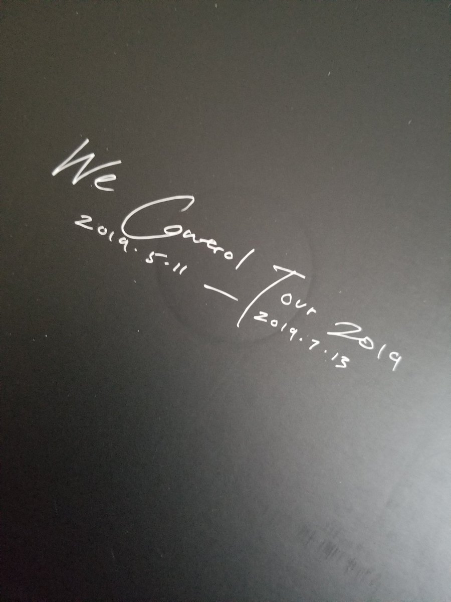 pi69ru800's tweet photo. TheBONEZ
WE CONTROL TOURメモリアルパック届いた!
まだDVDみる前からフォトブックで号泣してしもた😭みんないい顔してるんだもの😂
会いたいよ~😭😭
最高の作品✨宝物にします!
#TheBONEZ
#wecontrol https://t.co/AYIkW50xvK