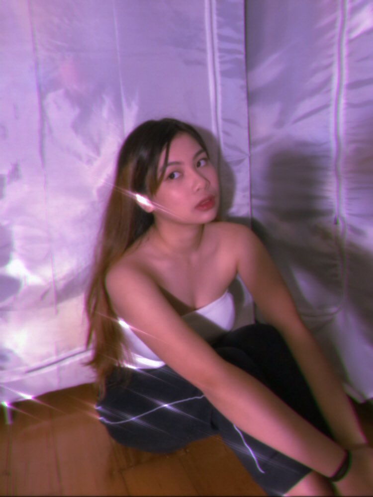 harukyuala's tweet photo. name: bea 
age: 17
from: australia but im filo
i stan: bts nct exo skz treasure blackpink https://t.co/lXk8TrI7qI