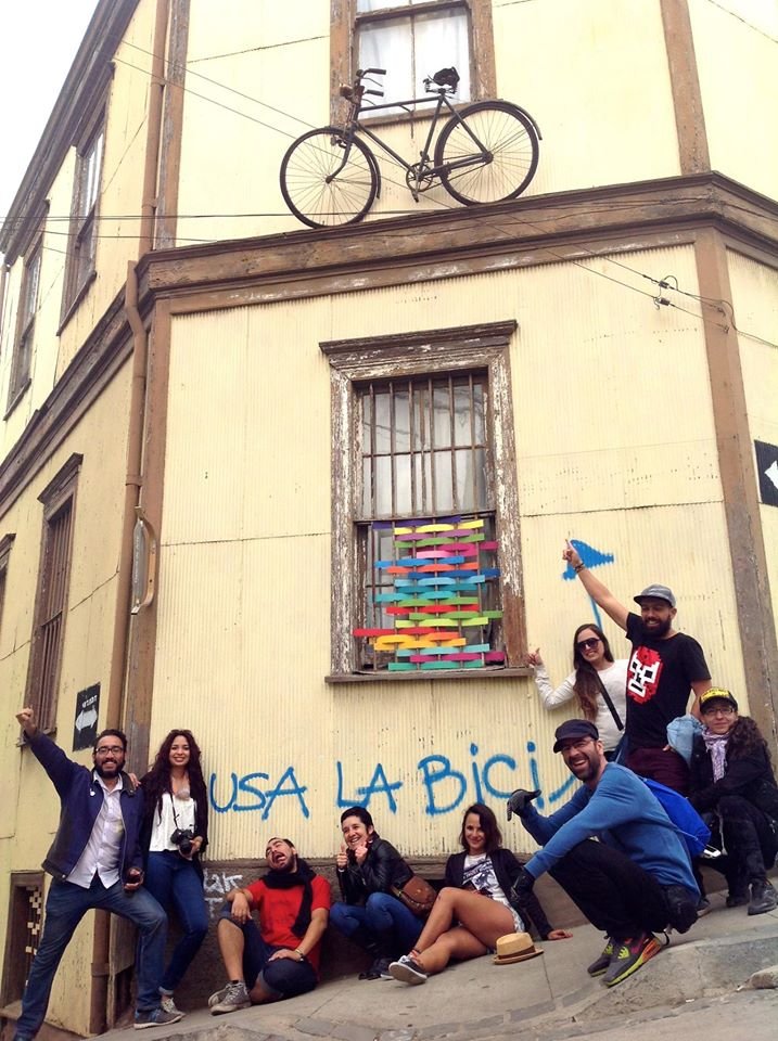 arriagadaPAD's tweet photo. @pablolebedinsky Buen diseño bikefriendly Pablo! Me hizo recordar esta casona con bici incluida. La foto es del anfitrión de américa: @rolanalvarez. Abril, 2016. #FMB5 https://t.co/ryS0fI23eD