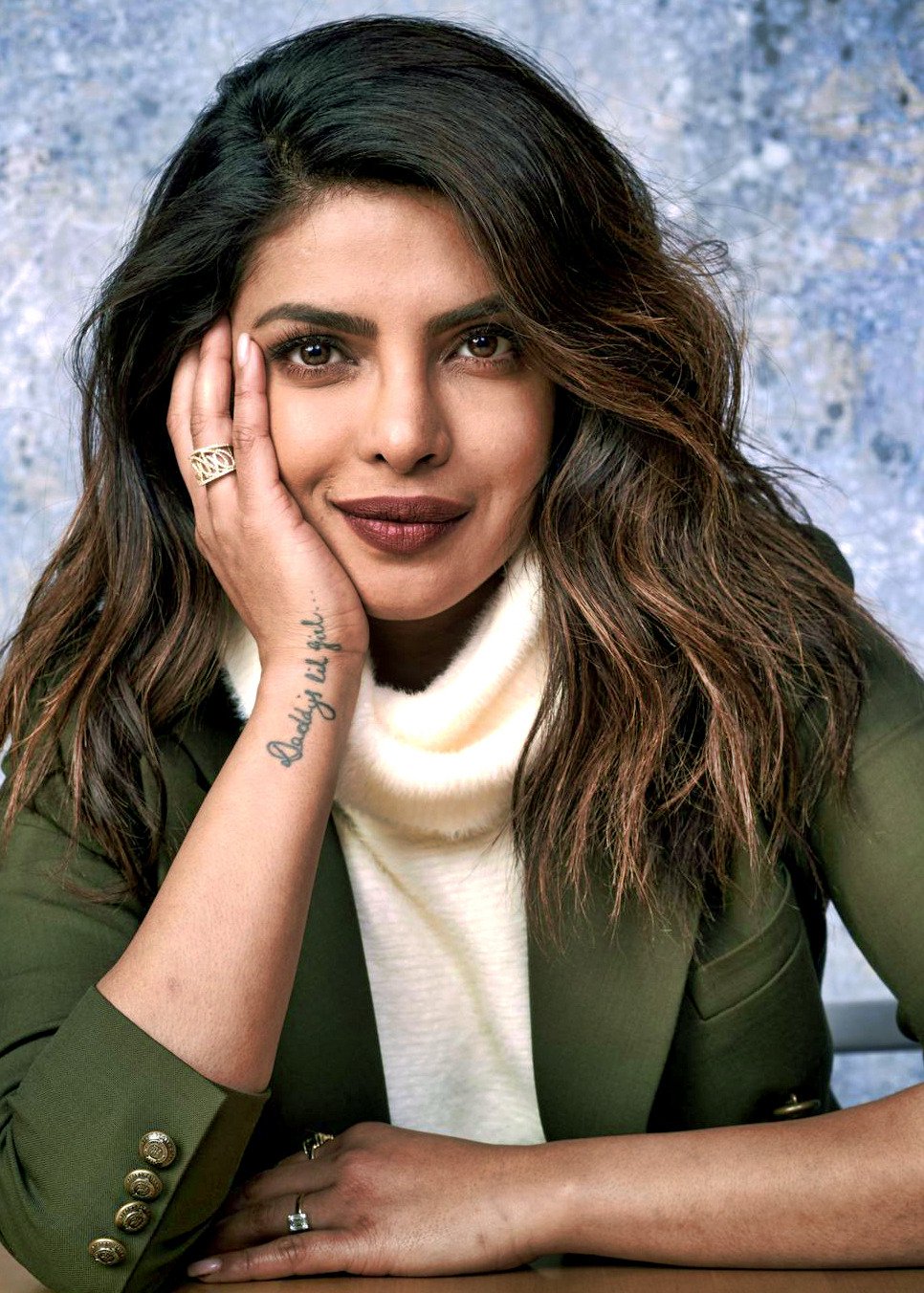 Priyanka Chopra IMAGES, GIF, ANIMATED GIF, WALLPAPER, STICKER FOR WHATSAPP & FACEBOOK