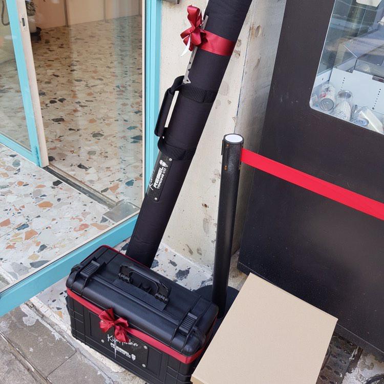 131Mayar's tweet photo. The stand has been delivered to lab5gam by @BEBLESSED_ ❤️ thanks so much for masternim and her friend for doing their best and for everyone donated and helped in this project , it would really be impossible without all of you ❤️

#MicStand4Hanbin https://t.co/dXqM5jl85a