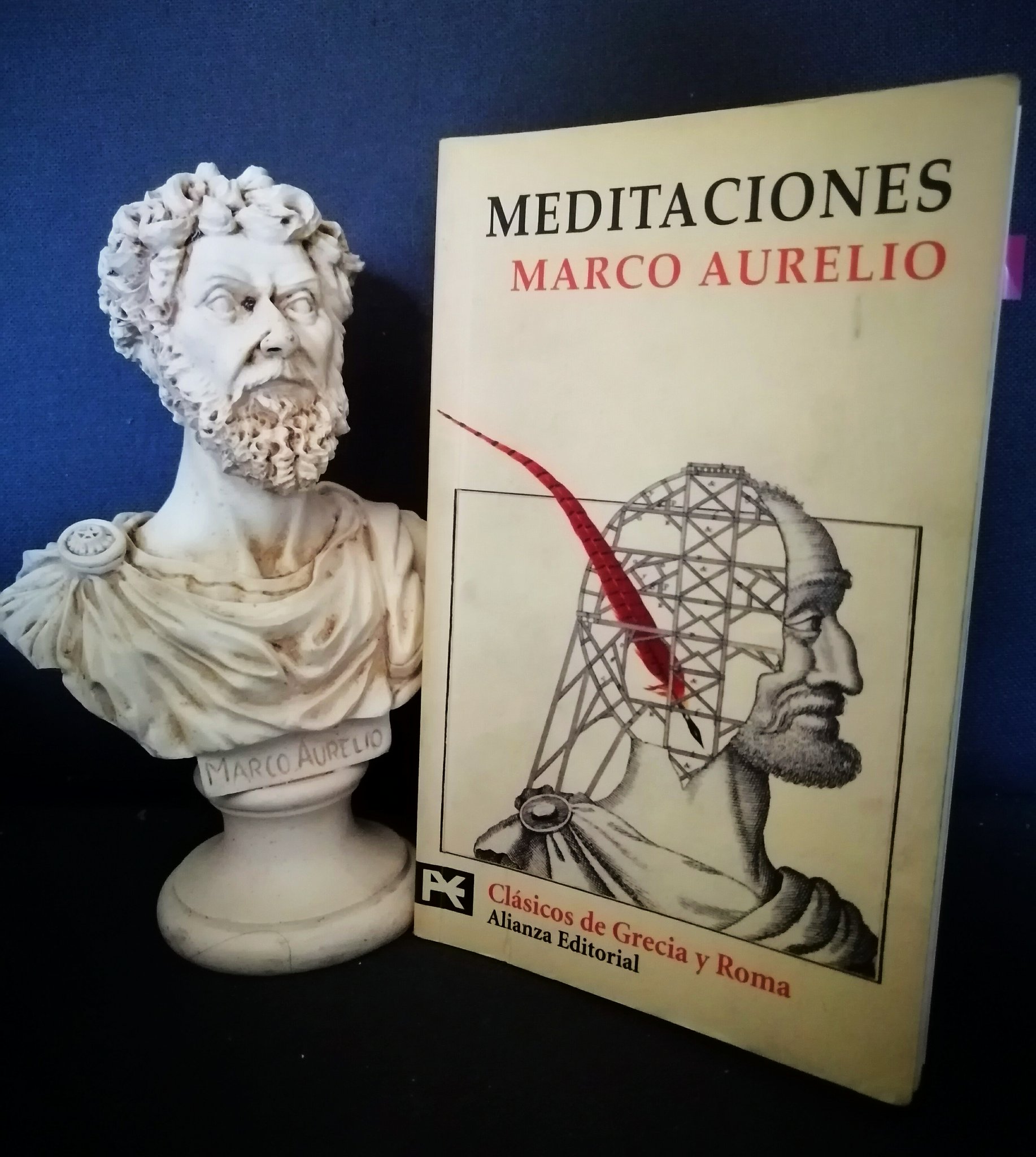 Javier González Serrano Twitter: "Marco Aurelio, el emperador filósofo, nació el 26 de abril del año 121. Sus "Meditaciones", fundamentales. "Aunque fueras a vivir tres años y otras tantas