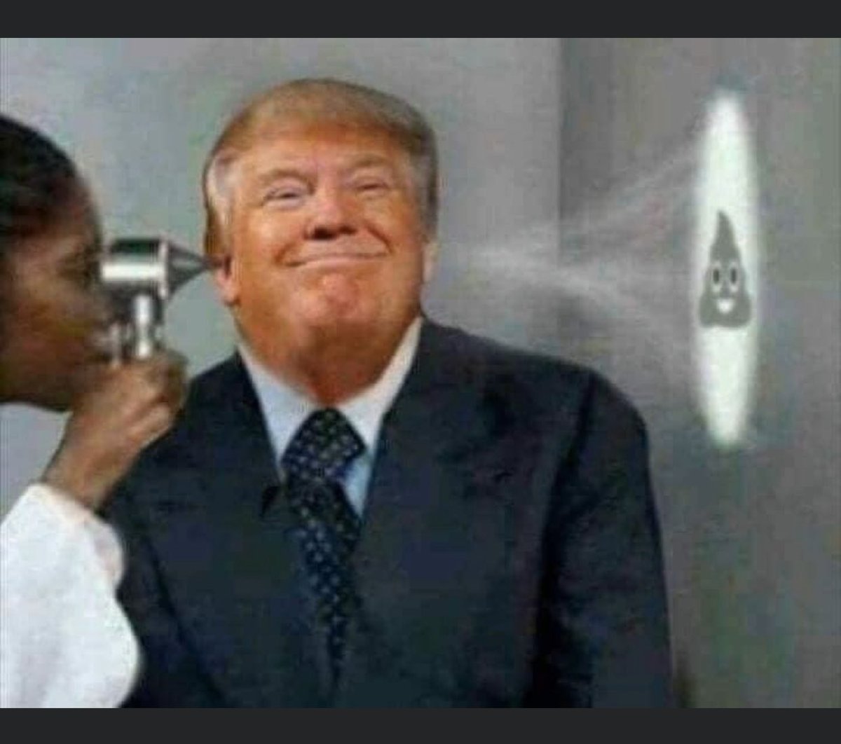 flooring_s's tweet photo. @piersmorgan  #TrumpIsALaughingStock https://t.co/YKx3pKD8sB