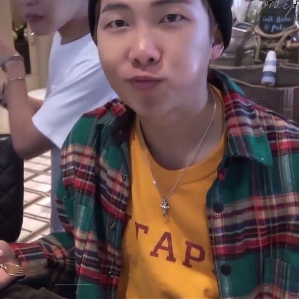 Joonie being boyfriend material; a short but necessary thread ✿