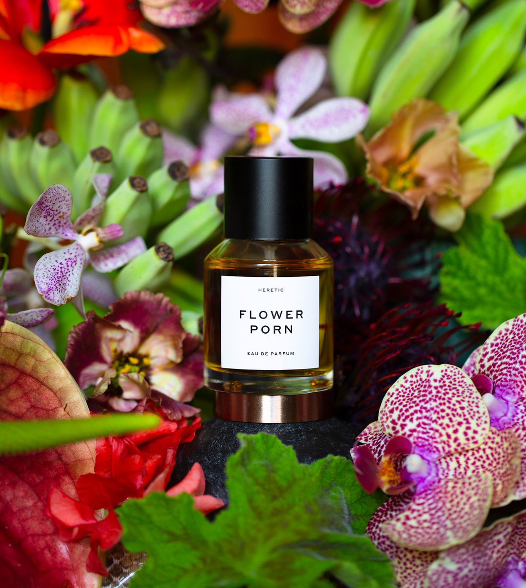 吉井 ブランドのチョイスは大麻の香水が流行ってるからどんな匂いなのかなーっていう好奇心 Hereticのはcbdオイルが入ってるから21歳以下は買えないらしい 19 69のはレビュー読むとまんまそれっぽい匂いらしい