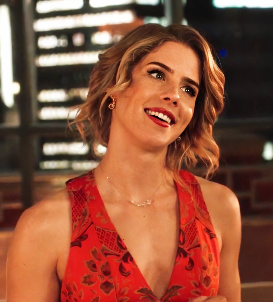 Emily Bett Rickards as Felicity Smoak in Arrow "Missing", 2017 Emily Bett Rickards as Felicity Smoak in Arrow "Missing", 2017