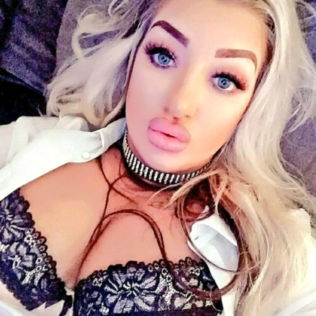 I'm getting all my fillers as soon as lockdown is over and a full face of botox Get sending your wages now £130 per 1ml syringe #findom #fetish #bimboextreme #bodymodification #findomme #adultwork @RT_BBBP @rtfindom @rtpromopork @RTsubby @bimbodoctor @DirkHooper @RT4FD