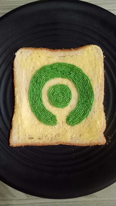 Lihat gambar di Twitter