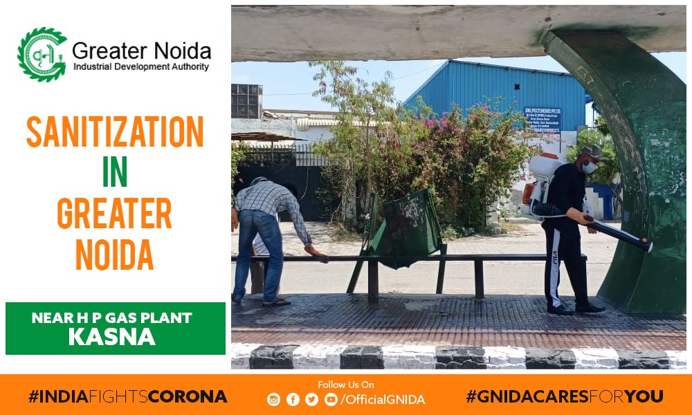 OfficialGNIDA's tweet image. @OfficialGNIDA team Using #Hypochlorite for sanitizing village Kasna premises like bus stops etc to prevent spread of #COVID-19 infection. 
As citizens, you can do your part by practicing #SocialDistancing
#GNIDACares #IndiaFightsCorona #YouCanBeatCorona #GoCorona