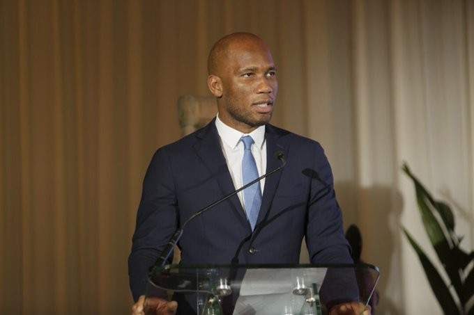 garyalsmith's tweet photo. Bit of context on Drogba getting zero votes in Ivorian FA polls.

Delegates were mostly stars from the 80s and 90s, mostly ex-ballers who have felt slighted by the success of Drogba's generation. 

There's the fear that if he wins, attention on him will eclipse them even more. https://t.co/dBkb8MNVxb