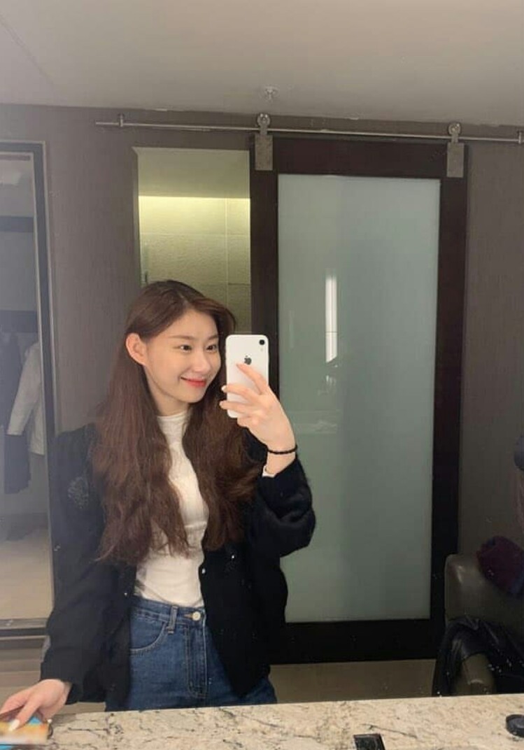 queen of mirror selfie