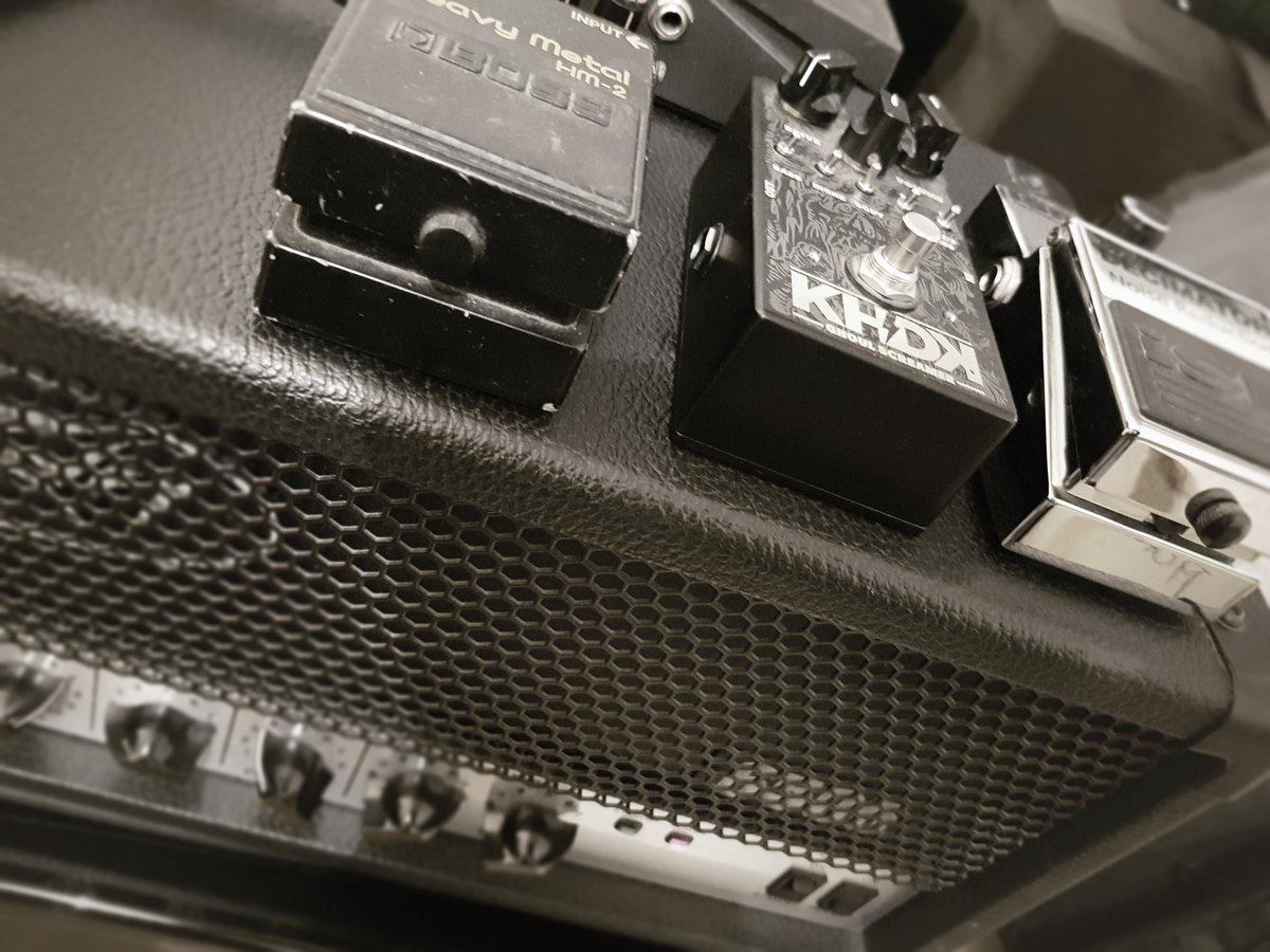 Preparing gear for guitar reamping at Slab Sound | @peaveyelectronics @khdkelectronics @pedalboss <a href="/isptechnologies/">ISP Technologies</a> #reamping #guitartone #metal #studio #recordingstudio #recording #mixingengineer #peavey #peaveyamps #boss #bosspedals #khdk #khdkelectronics #isp #isptechnologies