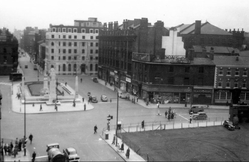St Peters Square c.1949

#StPetersSquare #Manchester #history #architecture #photography #manchesterpast