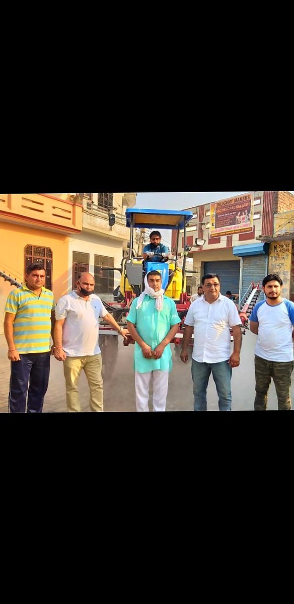 SumerKamboj3's tweet photo. आज गांव बयाना में जापानी मशीन द्वारा सैनिटाइज की प्रक्रिया का शुभारंभ करते हुए समाजसेवी श्री रिशिपाल ��ंबोज इंदरगढ़ व सुमेर चंद कंबोज पूर्व चेयरमैन मुराद गढ़ और  भाई संजीव कुमार सदस्य पंचायत समिति इंद्री व गांव के अन्य सभी साथी  गण-- https://t.co/wp4D1N1Uip