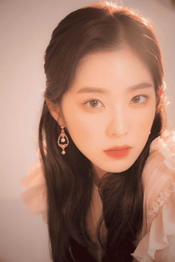 The Fifth Memorist- Currently known as Irene Bae- Remembers all of her lives since 1521- Her first goal every time she regains consciousness in her new life, is to look for Wendy.