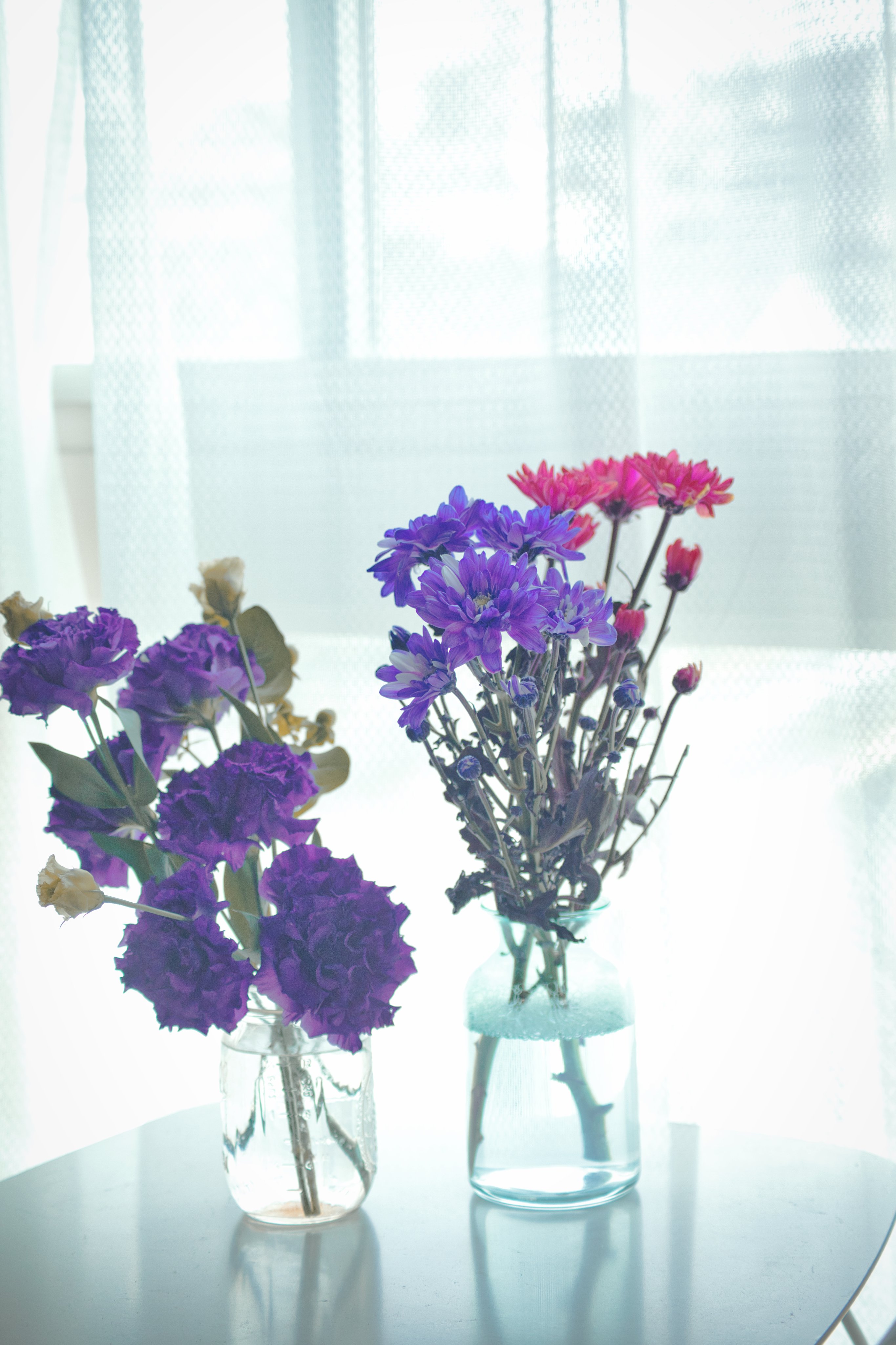 ট ইট র Ishigamekoudai Bndcreativestudio 今週のお花はトルコキキョウと菊です 週１でお花を買ってきては部屋に飾り 枯れてきたらドライフラワーにするため１週間つるし ドライフラワーが完成するというルーティンが完全に出来てしまいました Stay Home