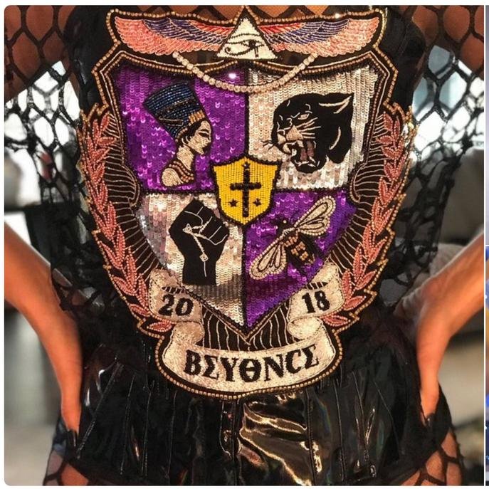 L'article "BΣΥΘΝCΣ & the philologist" remet en perspective les critiques faites à Beyoncé sur son usage "fautif" de l'alphabet grec. Ses détracteurs méconnaissent l'histoire afro-américaine et se trompent de cible [1/2] https://antiquipop.hypotheses.org/6858 