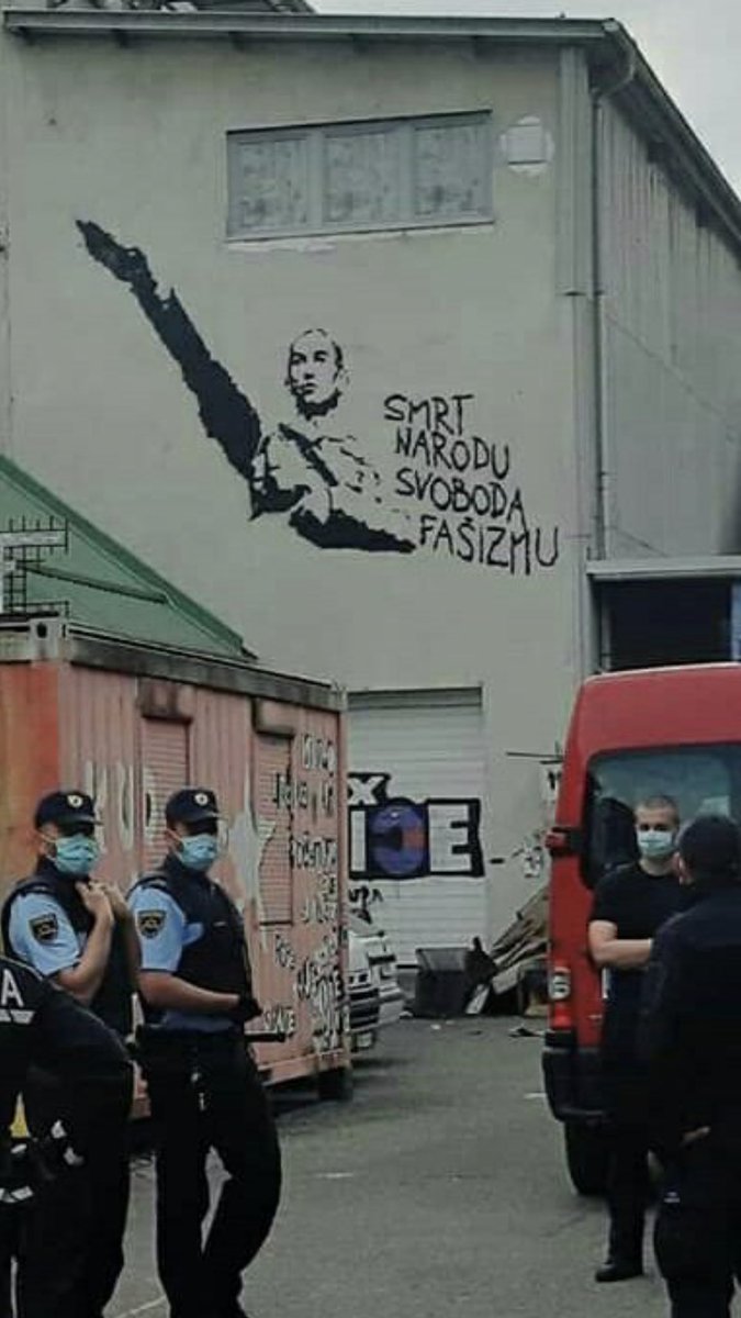 _robida's tweet photo. @bizjaksaso @vecer Prepleskaj to ! https://t.co/zXqfumxQSa