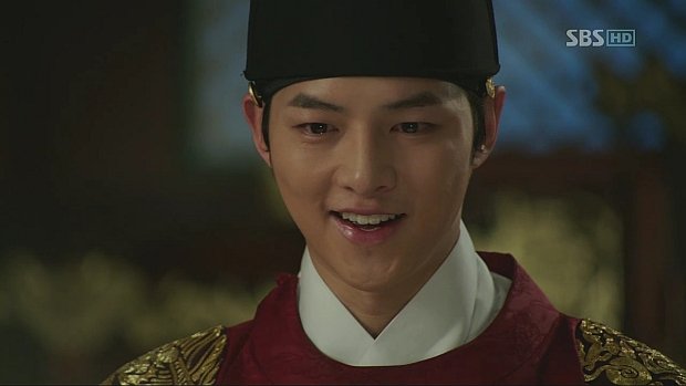  deep rooted tree/ tree with deep roots (2011)  teenage king sejong  producer's award at sbs drama rumor has it that he searched for the undocumented history of king sejong; he said his preparations were "a drowning man will clutch at a straw"