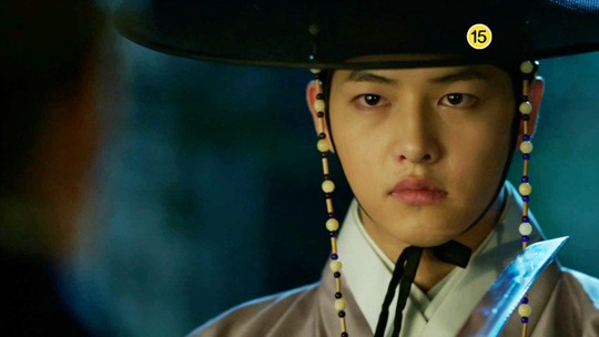  deep rooted tree/ tree with deep roots (2011)  teenage king sejong  producer's award at sbs drama rumor has it that he searched for the undocumented history of king sejong; he said his preparations were "a drowning man will clutch at a straw"