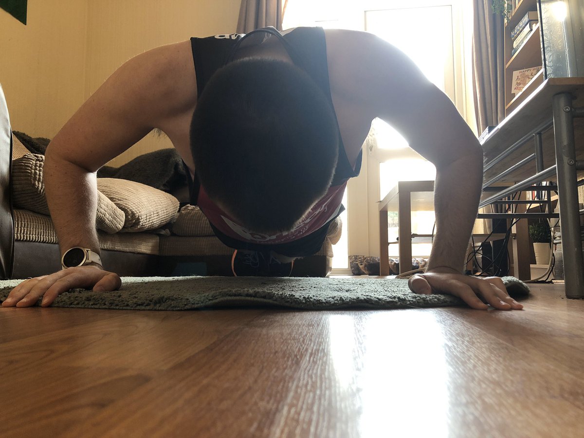 Activity #3: 26 push ups  The link to donate to  @mencap_charity is in my bio! I was supposed to run the  @LondonMarathon today but am doing 26 challenges instead   #TwoPointSixChallenge (3/?)