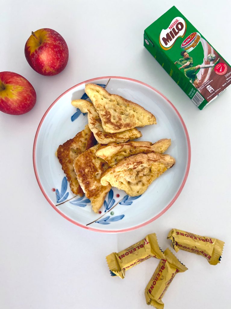 seffieperez's tweet photo. Reliving my #BackToSchool lunchbox. It might be 3 decades ago. 😂 https://t.co/HghnGIlZ4O