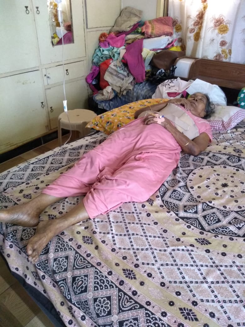 JyotsnaN1's tweet photo. @KTRTRS
grandma very serious after backbone fracture in guntur,sister mentally retarded unable to help her in this https://t.co/q2WNax4NvX held up in Hyderabad.Plz issue emergency pass from hyderabad to guntur,so brother can drop mom at guntur.granny not eating food since 3 days. https://t.co/pmMV92jqPz