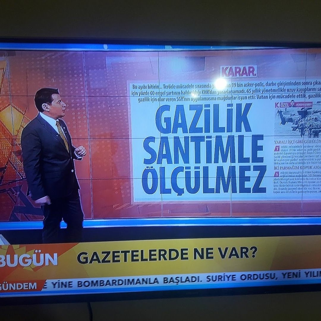 #FatihPortakal @FOXhaber <a href="/ShowTV/">Show TV</a> <a href="/ATV/">ATV</a> <a href="/tv8/">tv8</a> <a href="/Haberturk/">Habertürk</a> <a href="/star/">STAR</a> <a href="/cnnturk/">CNN TÜRK</a> <a href="/ntv/">NTV</a> 19 000 malul sayılmayan gazi yaralı 🤕 sakat zehirlenerek vücudunda demir vs gibi şeyle yaşarken ölüyor sizler bunlara seyirci kalıp hiçbir şey olmamış gibi haber yapmaya devam ediyorsunuz buyurun