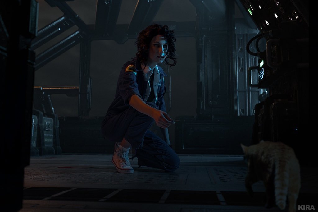 Frau_Haku's tweet photo. Happy Alien Day! 👽
Now never miss this date 🔥

Ph @kmitenkova 

#AlienDay #HappyAlienDay #MyAlien40th #Alien #Ripley #Cosplay #AlienCosplay 
@AlienAnthology https://t.co/ntIlnZZfiG