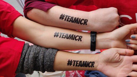 _catgee's tweet photo. Thinking of #teamICR runners who would have been pounding the streets in the #LondonMarathon today. 

They’re a tireless crew raising funds for the @ICR_London’s cancer research. 

Give them a virtual cheer! And support our work if you can 🏃🏻‍♀️ 🏃🏾‍♂️ 

https://t.co/XuRCiERVI2 https://t.co/XLGNAjdl1E