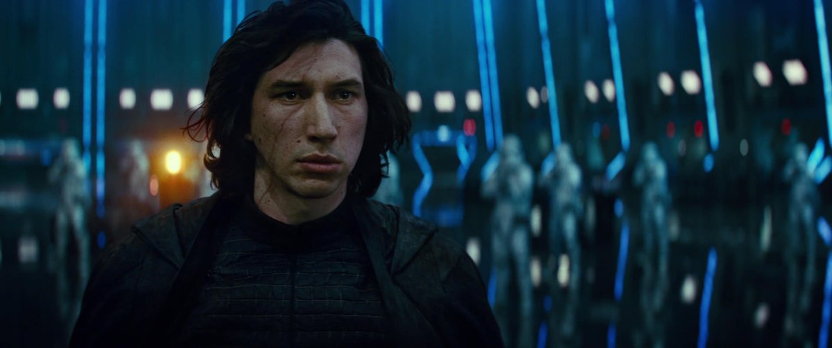 I couldn't hate what Kylo is saying in this scene more, but I also couldn't love how Kylo looks here more. Consider me conflicted.