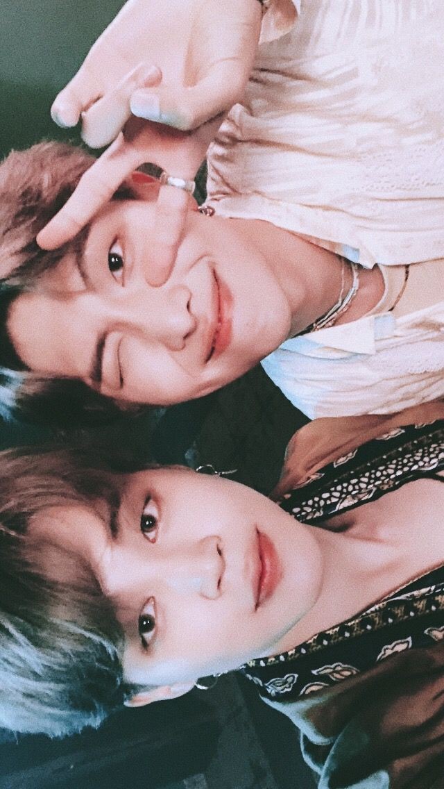 a thread of minimoni selcas because im already missing them ;